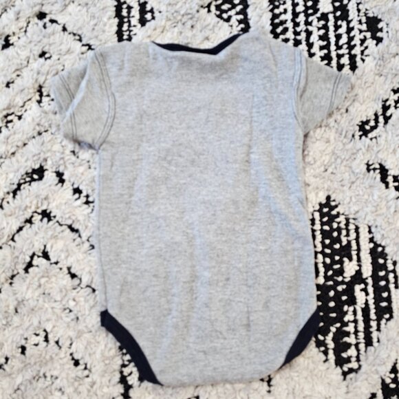 Geniune Merchandise by Team Athletics Minnesota Twins Baby Bodysuit 12 Months - Picture 4 of 4